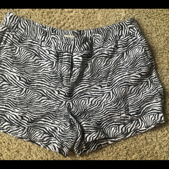Madison zebra pattern linen blend shorts size 14. - Picture 1 of 5